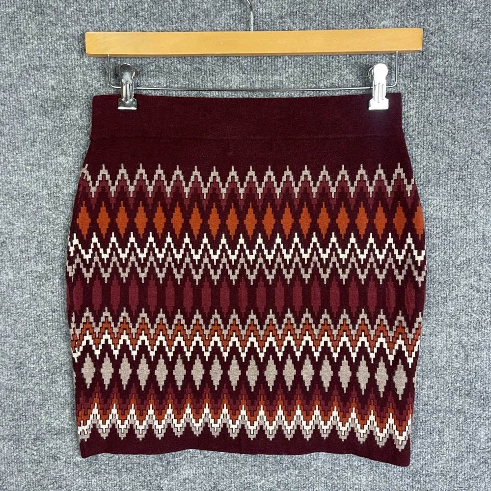 Krimson Klover Mini Skirt Womens M Burgundy Excellent Geometric Knit